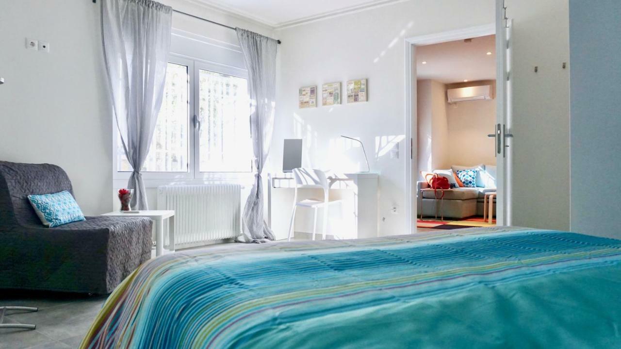 Stylish Apartment With Patio, 5Min To Metro أثينا المظهر الخارجي الصورة