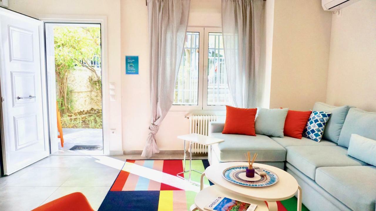 Stylish Apartment With Patio, 5Min To Metro أثينا المظهر الخارجي الصورة