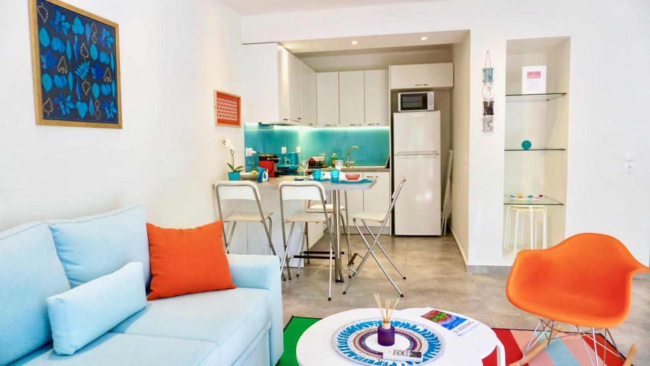 Stylish Apartment With Patio, 5Min To Metro أثينا المظهر الخارجي الصورة