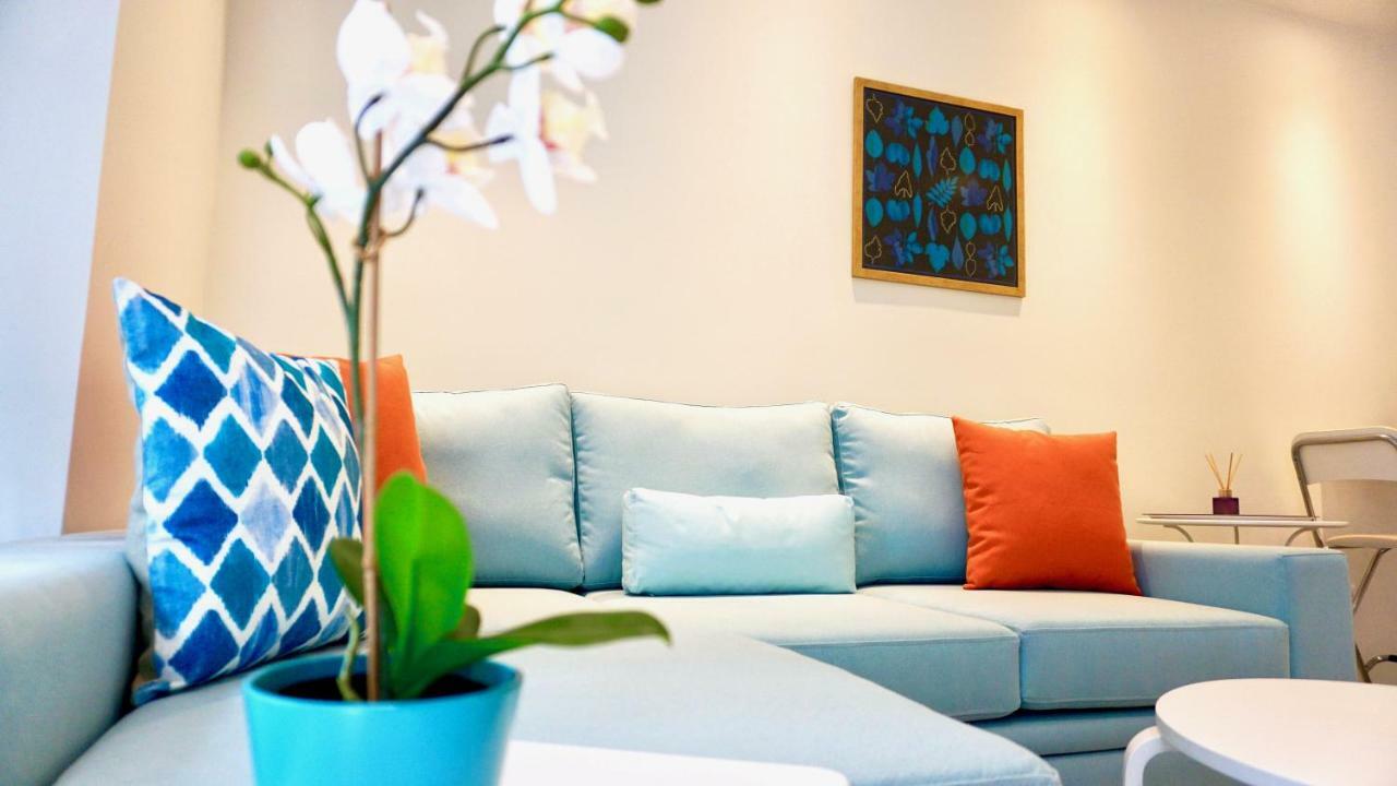 Stylish Apartment With Patio, 5Min To Metro أثينا المظهر الخارجي الصورة
