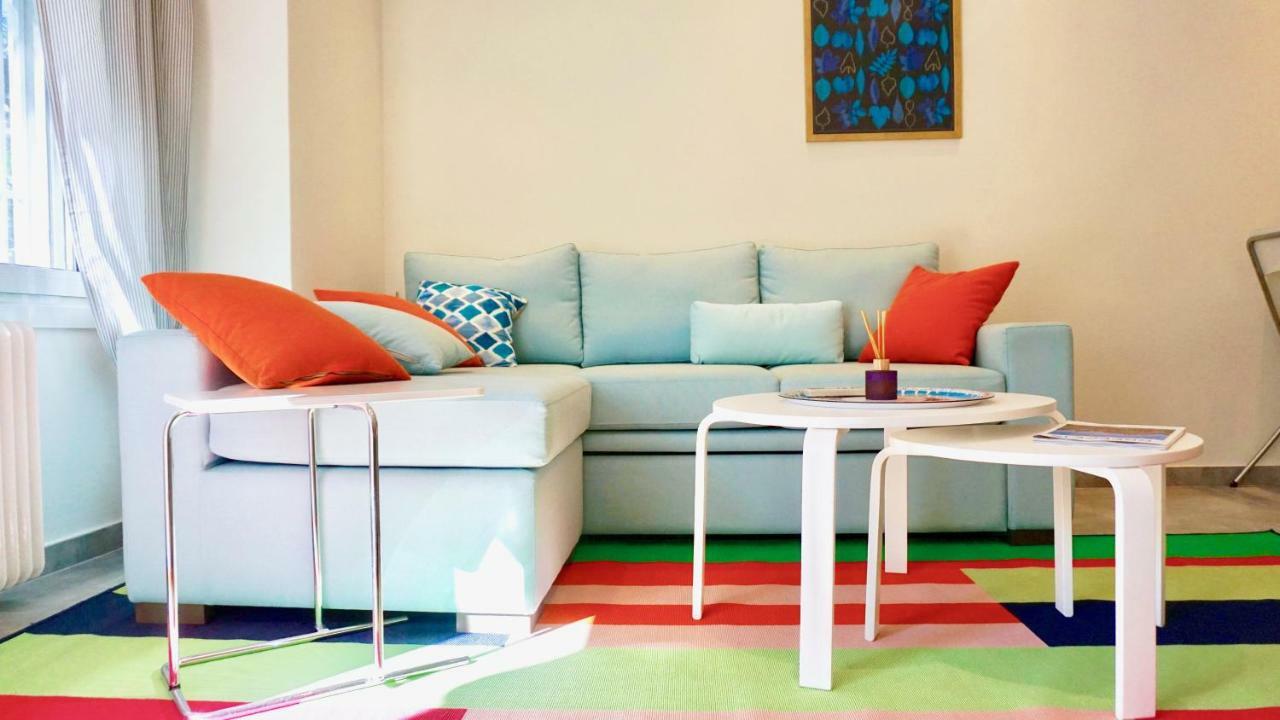 Stylish Apartment With Patio, 5Min To Metro أثينا المظهر الخارجي الصورة