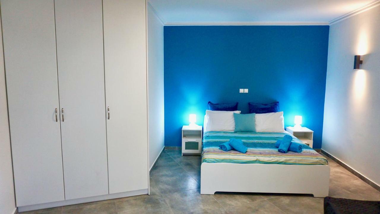 Stylish Apartment With Patio, 5Min To Metro أثينا المظهر الخارجي الصورة