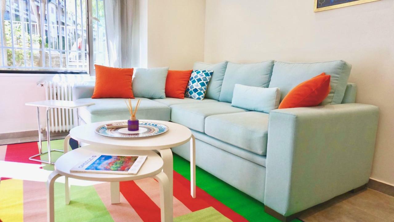 Stylish Apartment With Patio, 5Min To Metro أثينا المظهر الخارجي الصورة